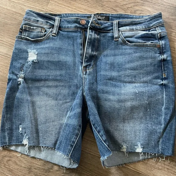 Judy Blue Classic Blue Denim - Picture 1 of 3